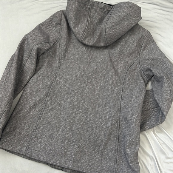 Everlast Softshell Jacket - Picture 3 of 3